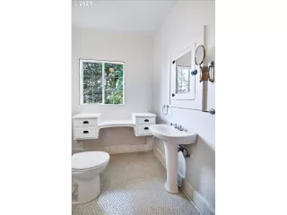 Photo #1: 21564506 Listing