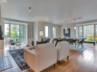 Photo #1: 21564793 Listing 