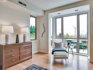 Photo #5: 21564793 Listing 