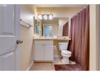 Photo #4: 21565596 Listing