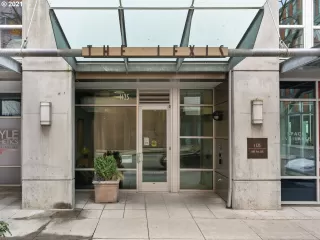 Photo #1: 21566860 Listing