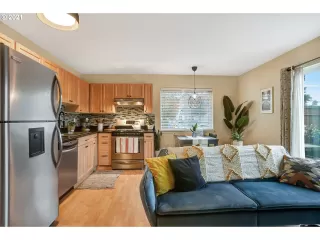 Photo #3: 21566988 Listing 