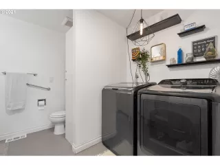 Photo #4: 21567198 Listing 