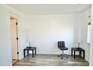 Photo #6: 21567358 Listing