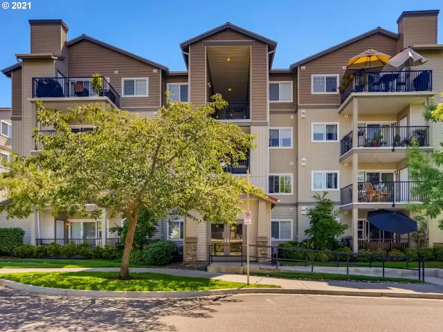 MLS: 21568426 Condo For Sale