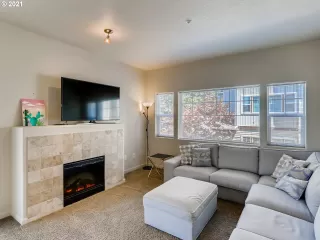 Photo #4: 21568426 Listing