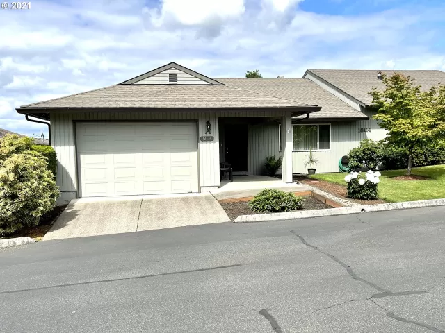 MLS: 21568866 Condo For Sale