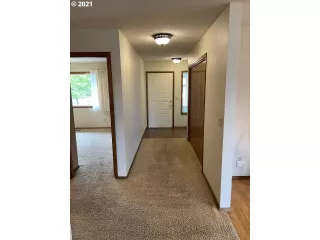 Photo #6: 21568866 Listing