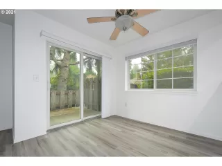 Photo #3: 21569353 Listing