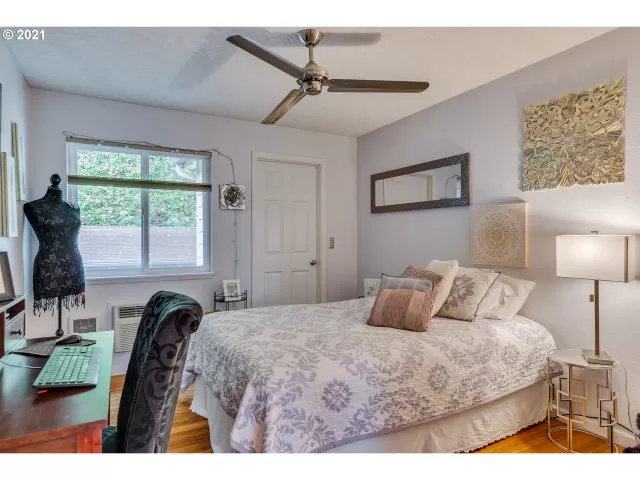 MLS: 21569396 Condo For Sale