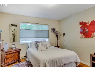 Photo #4: 21569396 Listing