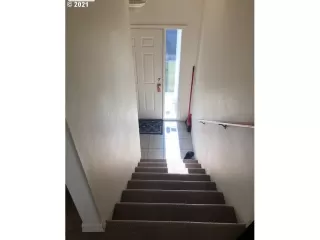 Photo #2: 21569716 Listing