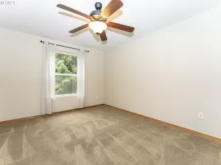 Photo #6: 21570004 Listing