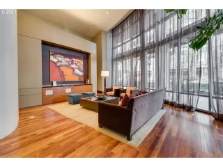 Photo #2: 21570126 Listing 