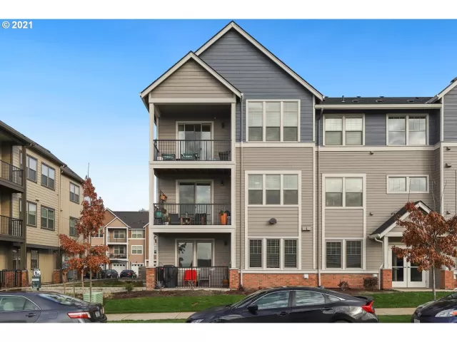 MLS: 21570370 Condo For Sale