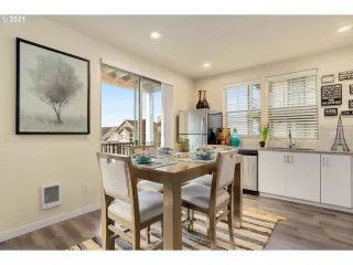 Photo #3: 21570370 Listing