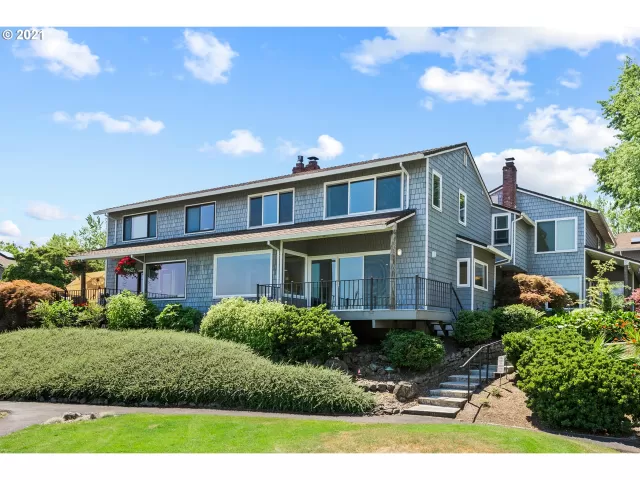 MLS: 21571032 Condo For Sale