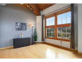 Photo #2: 21571472 Listing 