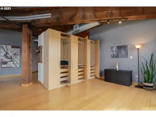 Photo #4: 21571472 Listing 