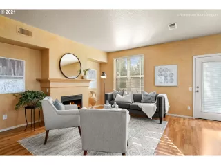 Photo #5: 21571620 Listing