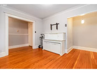 Photo #3: 21571719 Listing