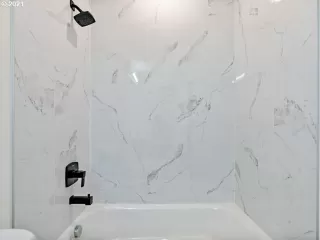 Photo #2: 21571767 Listing