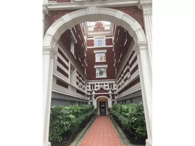 MLS: 21572021 Condo For Sale