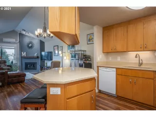 Photo #1: 21572379 Listing