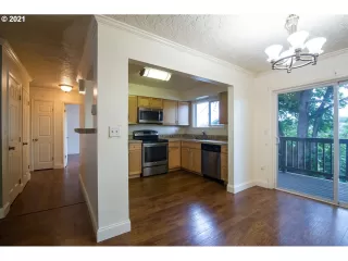 Photo #4: 21573518 Listing 