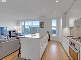 Photo #3: 21576525 Listing 