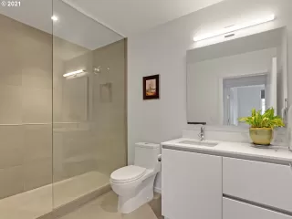 Photo #5: 21576525 Listing 