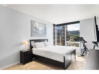 Photo #2: 21576604 Listing