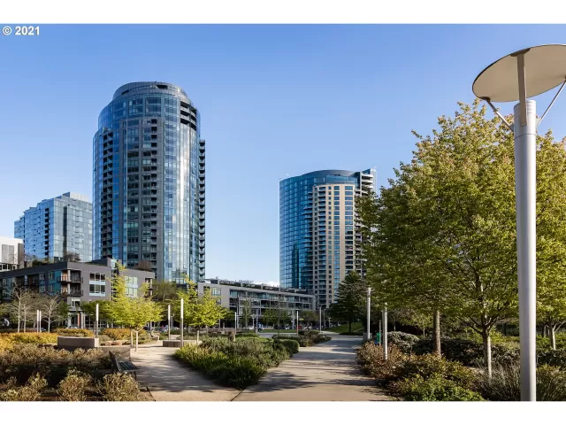 MLS: 21576992 Condo For Sale