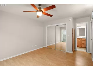 Photo #3: 21577241 Listing