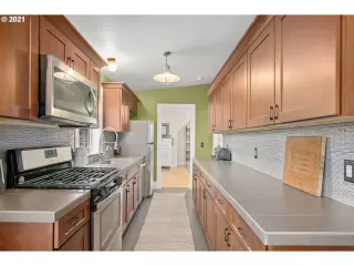 Photo #6: 21577274 Listing 