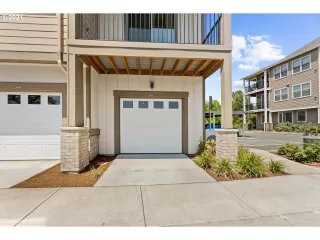 Photo #2: 21577290 Listing