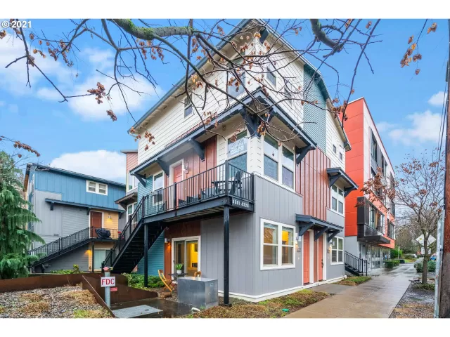 MLS: 21577757 Condo For Sale