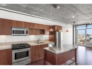 Photo #4: 21577989 Listing