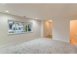 Photo #3: 21578409 Listing 