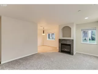 Photo #4: 21578409 Listing 