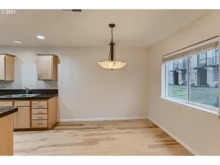 Photo #6: 21578409 Listing 