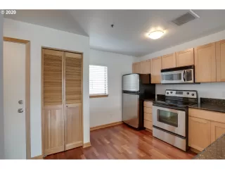 Photo #3: 21578803 Listing 