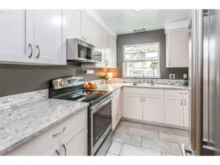 Photo #1: 21579080 Listing