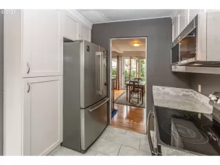 Photo #2: 21579080 Listing