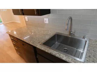 Photo #1: 21579128 Listing