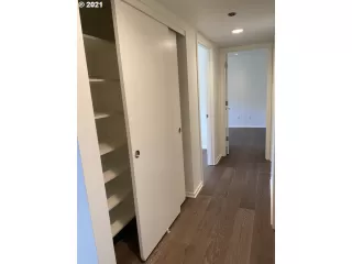 Photo #5: 21579461 Listing 