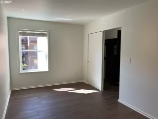 Photo #6: 21579461 Listing 