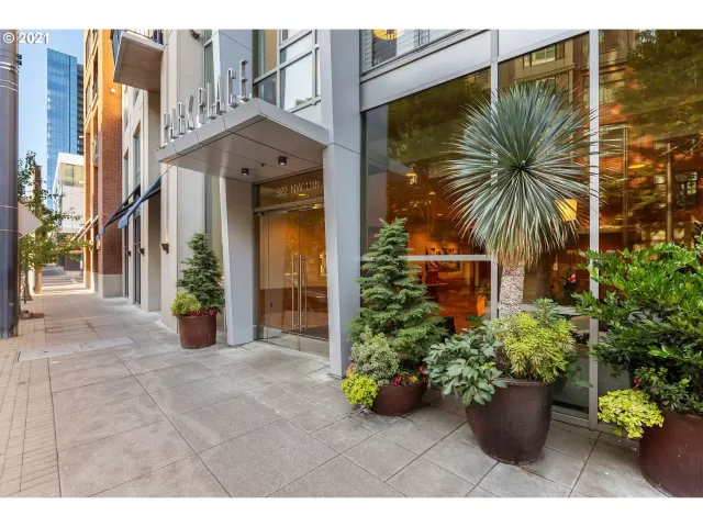 MLS: 21580021 Condo For Sale