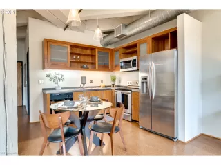 Photo #6: 21580094 Listing 