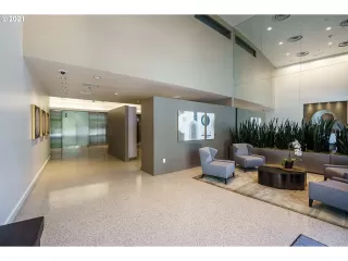 Photo #6: 21580281 Listing